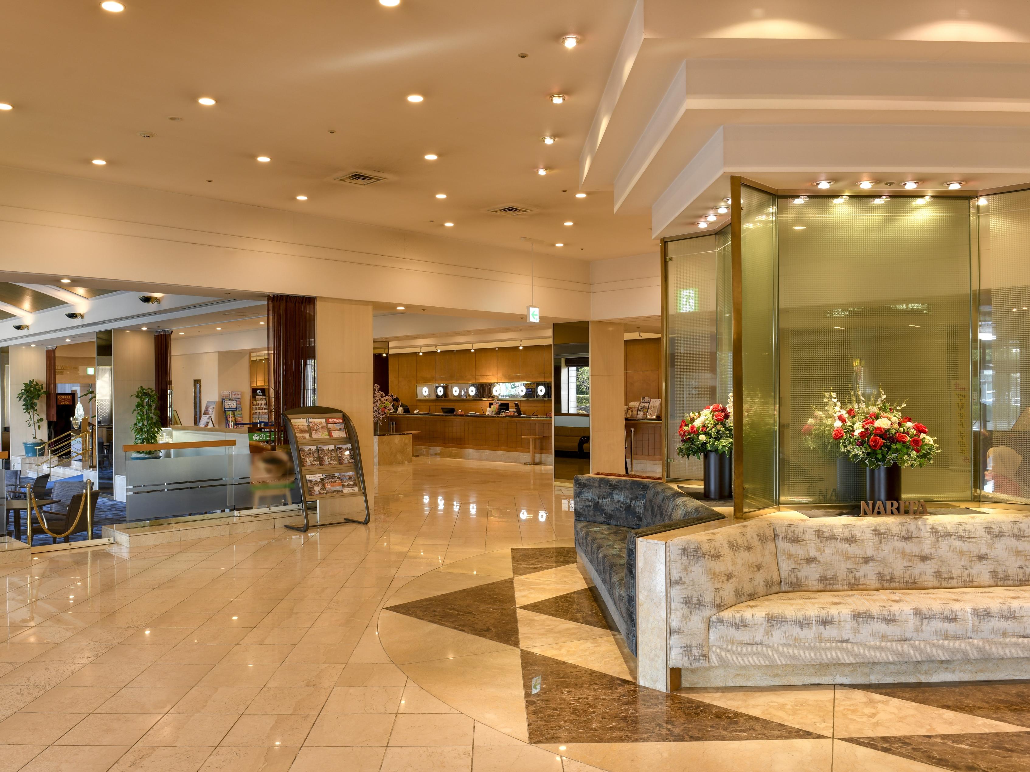 Narita Tobu Hotel Airport Exterior photo The lobby of the hotel