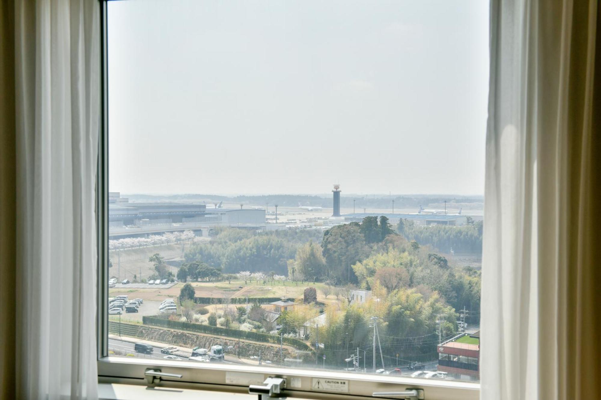 Narita Tobu Hotel Airport Room photo view from the window of the hotel